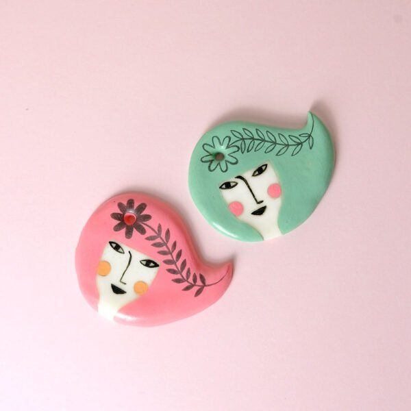 straight hair face necklace - Image 3